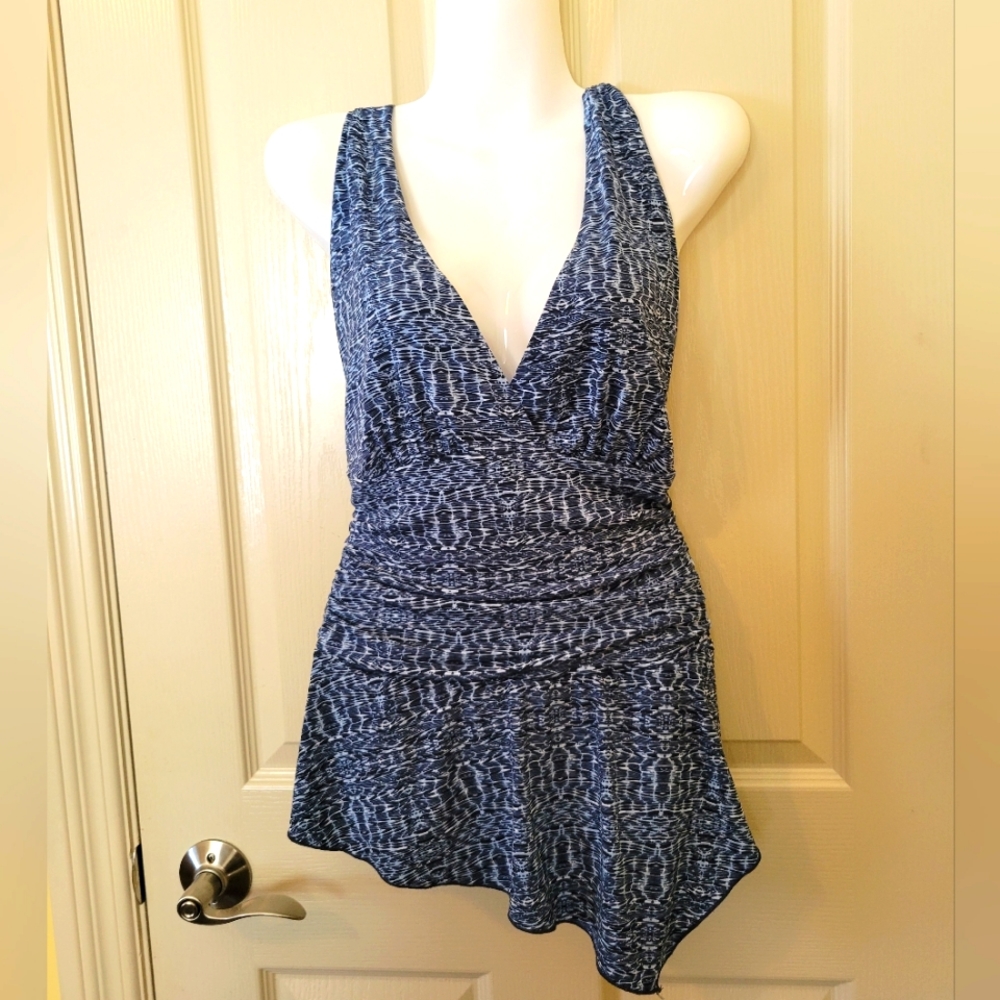 Three Pink Hearts 🩷🩷🩷 Blue Print - Peplum Halter Top - Size L